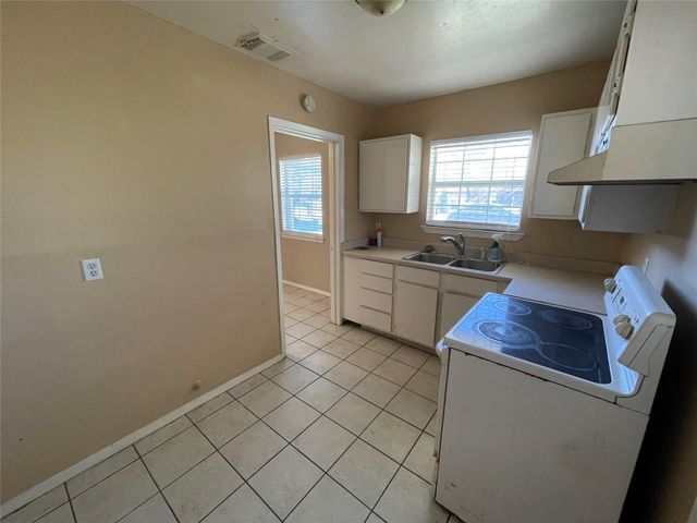 3910 Ella Boulevard, Houston, TX 77018