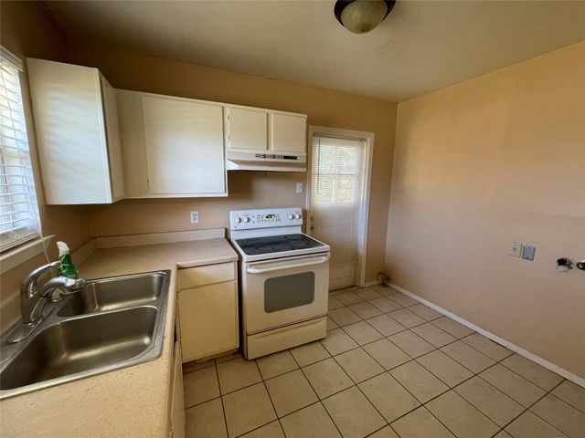 3910 Ella Boulevard, Houston, TX 77018