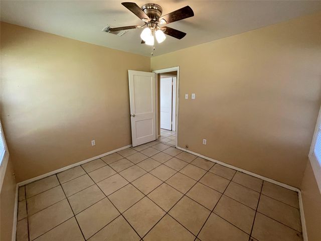 3910 Ella Boulevard, Houston, TX 77018