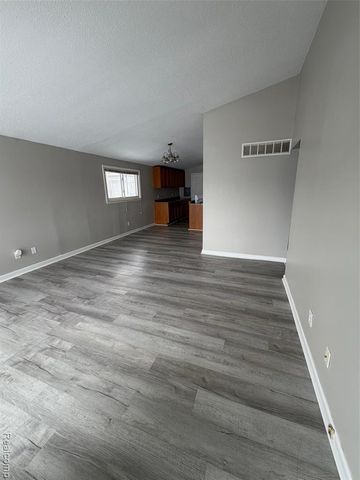 23153 Crossley Avenue, Hazel Park, MI 48030