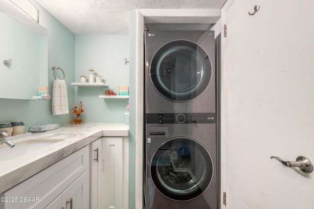 3003 S Atlantic Ave Apt 17A2, Daytona Beach, FL 32118