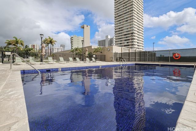 2499 Kapiolani Boulevard 3804, Honolulu, HI 96826