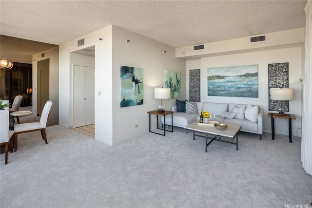 2499 Kapiolani Boulevard 3804, Honolulu, HI 96826