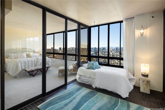 2499 Kapiolani Boulevard 3804, Honolulu, HI 96826