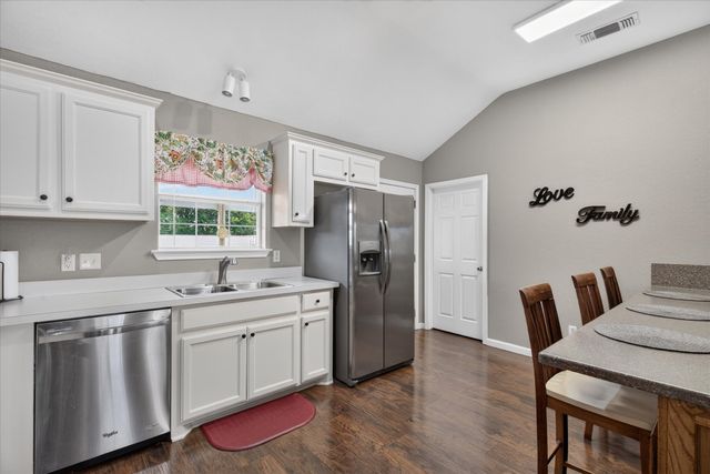 324 Pearson Lane, Azle, TX 76020