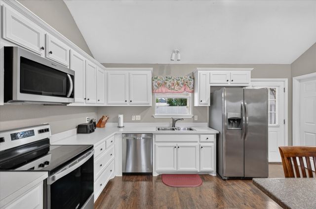 324 Pearson Lane, Azle, TX 76020
