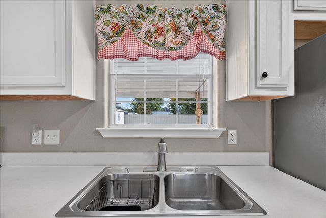 324 Pearson Lane, Azle, TX 76020