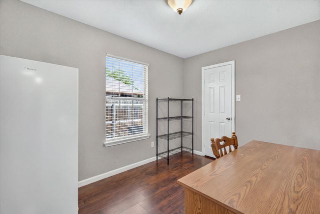 324 Pearson Lane, Azle, TX 76020