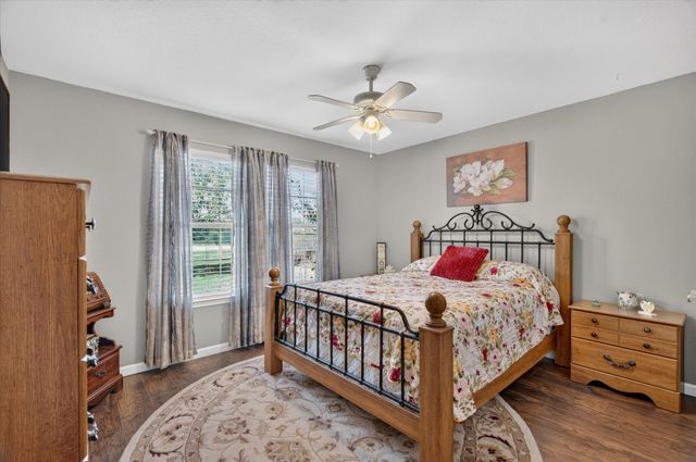 324 Pearson Lane, Azle, TX 76020