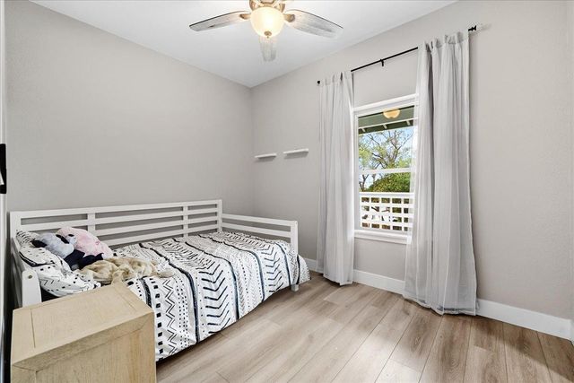 2805 Alhambra Dr, Cameron Park, CA 95682