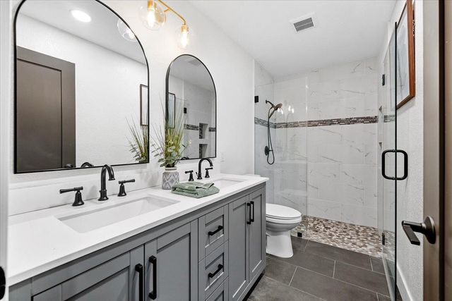 2805 Alhambra Dr, Cameron Park, CA 95682