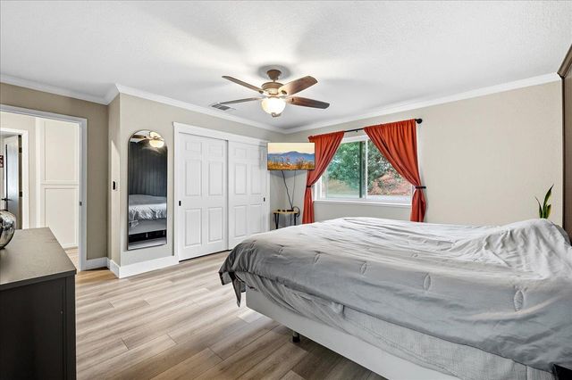 2805 Alhambra Dr, Cameron Park, CA 95682