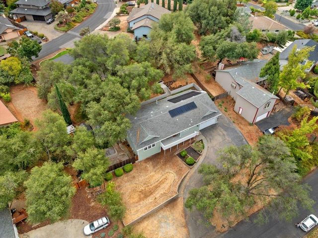 2805 Alhambra Dr, Cameron Park, CA 95682