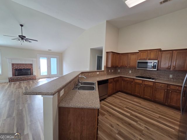 4213 Brentwood Drive, Buford, GA 30518