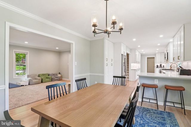 1707 GALLOWAY DR, Vienna, VA 22182