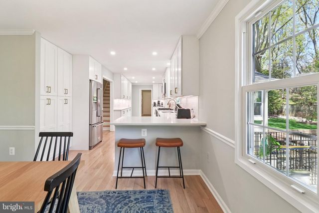 1707 GALLOWAY DR, Vienna, VA 22182