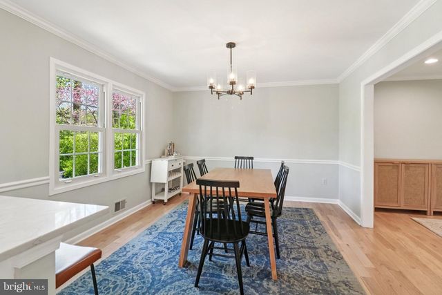 1707 GALLOWAY DR, Vienna, VA 22182