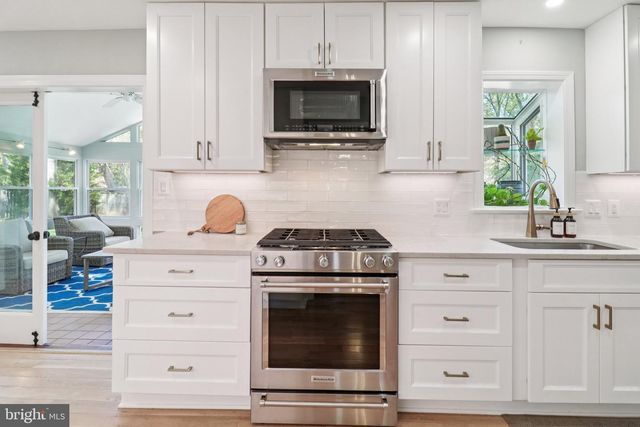 1707 GALLOWAY DR, Vienna, VA 22182