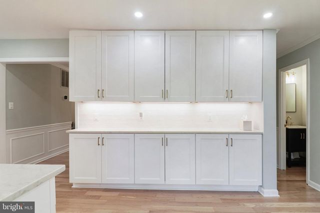 1707 GALLOWAY DR, Vienna, VA 22182
