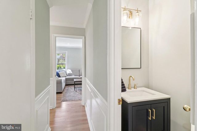 1707 GALLOWAY DR, Vienna, VA 22182