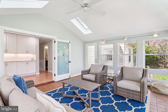 1707 GALLOWAY DR, Vienna, VA 22182