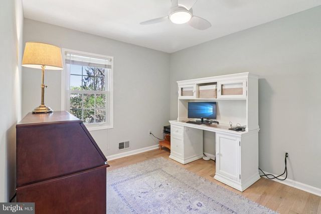 1707 GALLOWAY DR, Vienna, VA 22182