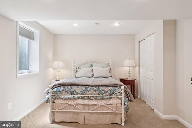 1707 GALLOWAY DR, Vienna, VA 22182
