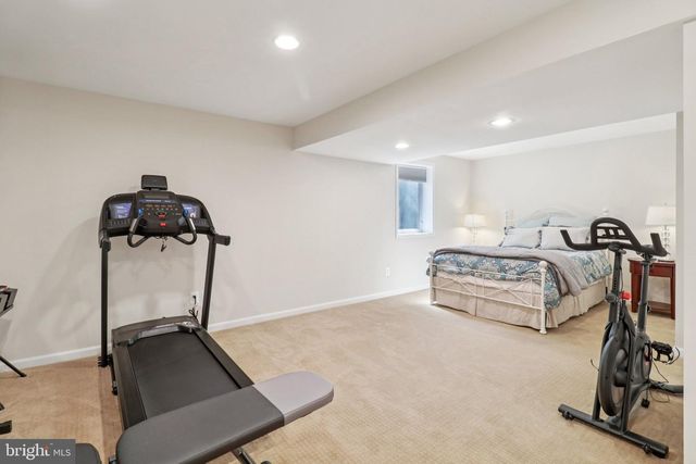1707 GALLOWAY DR, Vienna, VA 22182