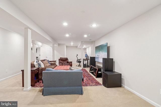 1707 GALLOWAY DR, Vienna, VA 22182