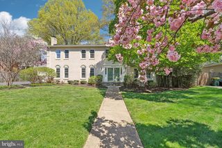 1707 GALLOWAY DR, Vienna, VA 22182
