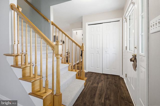 35 PINEWOOD AVE, Lititz, PA 17543