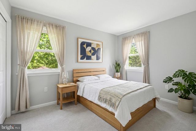 35 PINEWOOD AVE, Lititz, PA 17543