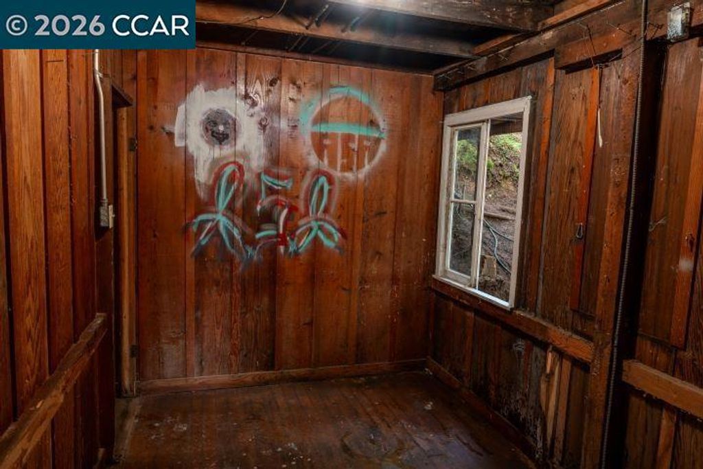 Image 34 of property listing at 17850 Santa Rosa Ave, Guerneville, CA 95446