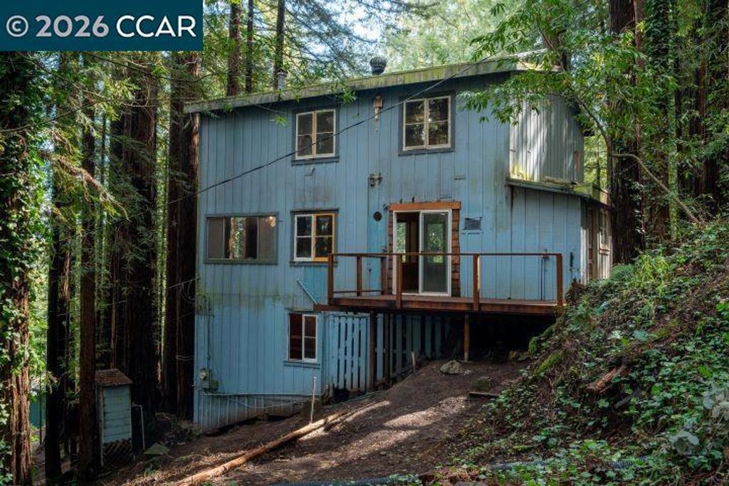 Image 36 of property listing at 17850 Santa Rosa Ave, Guerneville, CA 95446