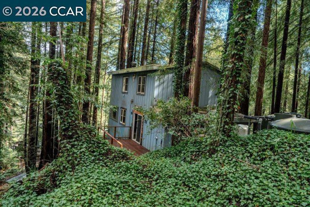 Image 37 of property listing at 17850 Santa Rosa Ave, Guerneville, CA 95446
