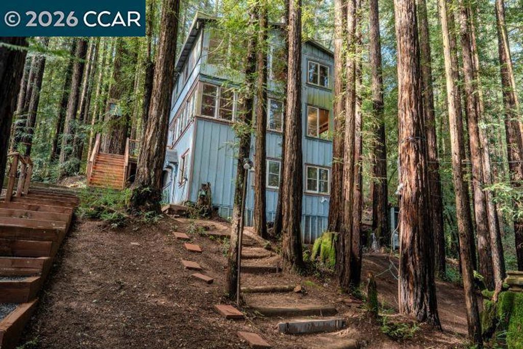 Image 44 of property listing at 17850 Santa Rosa Ave, Guerneville, CA 95446
