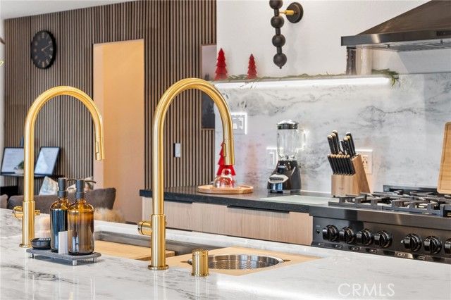 30260 Gremlin Court, Running Springs, CA 92382