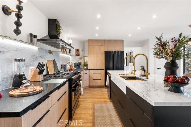 30260 Gremlin Court, Running Springs, CA 92382