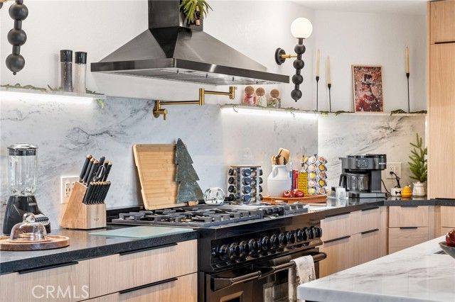 30260 Gremlin Court, Running Springs, CA 92382