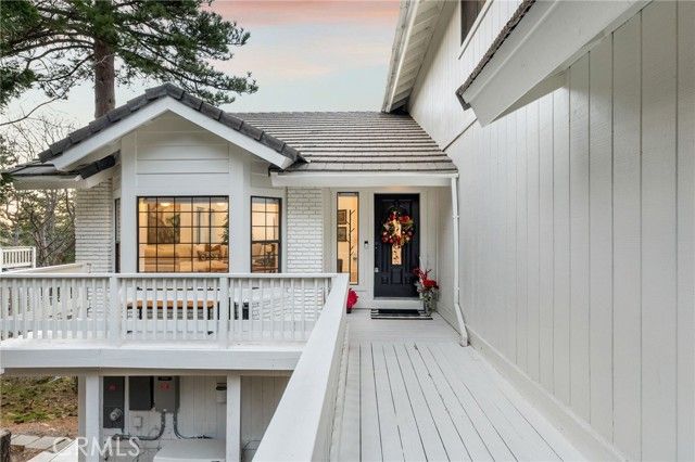 30260 Gremlin Court, Running Springs, CA 92382