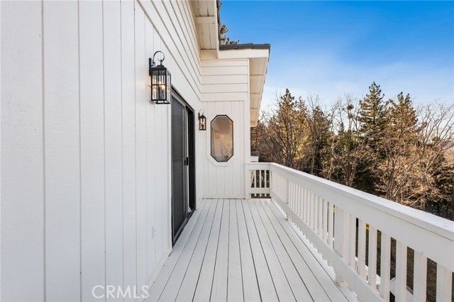 30260 Gremlin Court, Running Springs, CA 92382