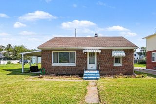 805 Division Street, La Porte, IN 46350