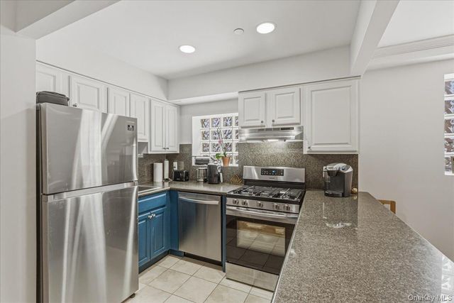 83-71 116th Street 4B, Kew Gardens, NY 11418