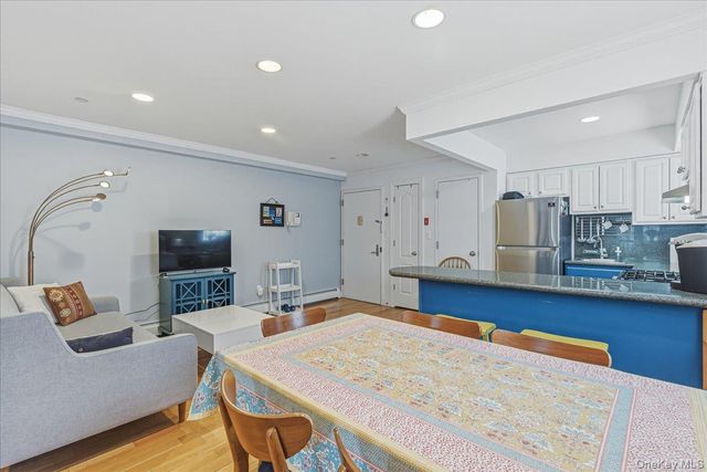 83-71 116th Street 4B, Kew Gardens, NY 11418