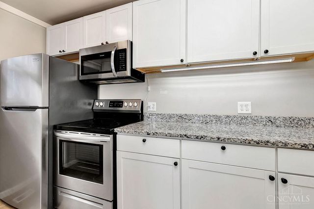 2364 Gladstone Avenue, Cincinnati, OH 45202
