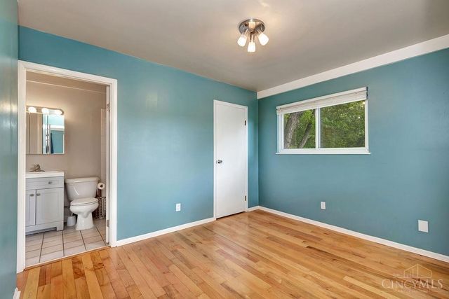 2364 Gladstone Avenue, Cincinnati, OH 45202