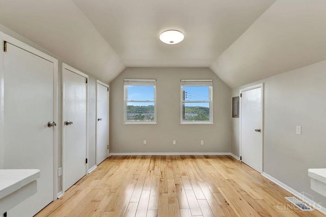2364 Gladstone Avenue, Cincinnati, OH 45202