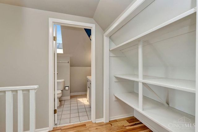 2364 Gladstone Avenue, Cincinnati, OH 45202