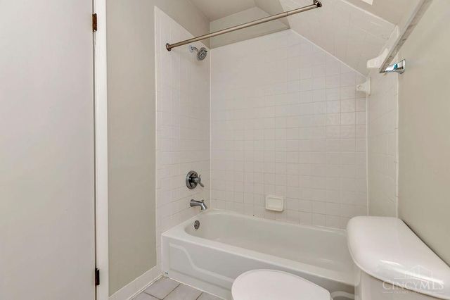 2364 Gladstone Avenue, Cincinnati, OH 45202