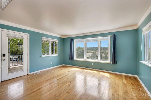 2364 Gladstone Avenue, Cincinnati, OH 45202